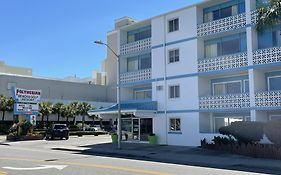 Polynesian Oceanfront Hotel